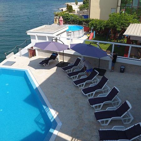הרצג-נובי Apartments Riverside מראה חיצוני תמונה