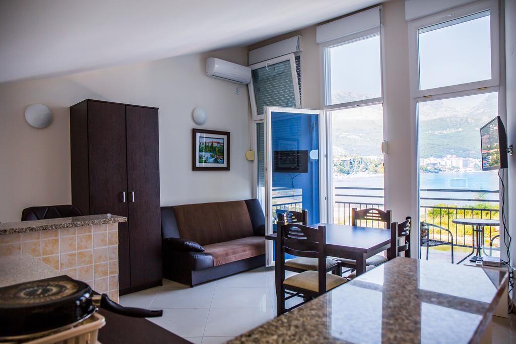 הרצג-נובי Apartments Riverside מראה חיצוני תמונה
