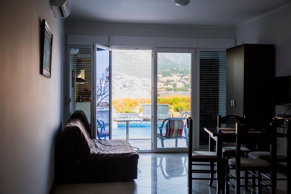 הרצג-נובי Apartments Riverside מראה חיצוני תמונה