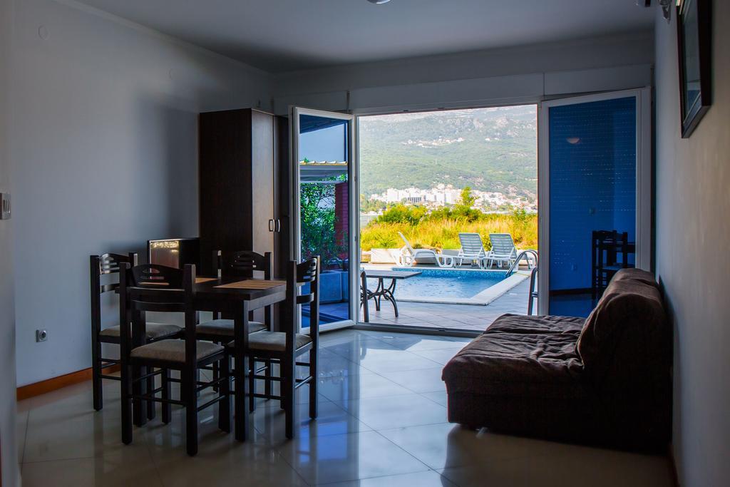 הרצג-נובי Apartments Riverside מראה חיצוני תמונה