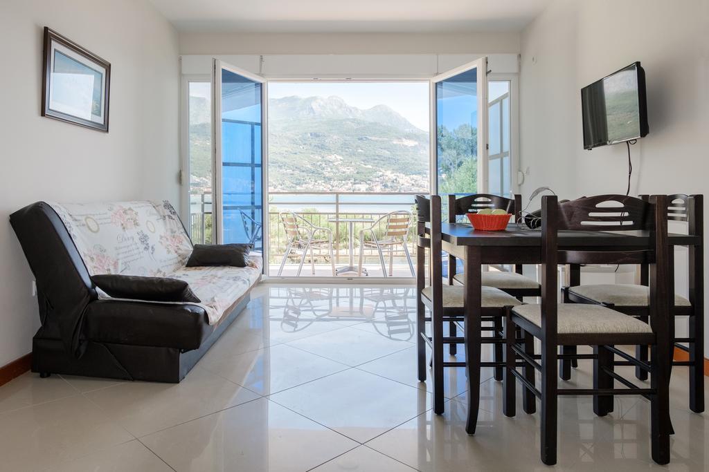 הרצג-נובי Apartments Riverside מראה חיצוני תמונה