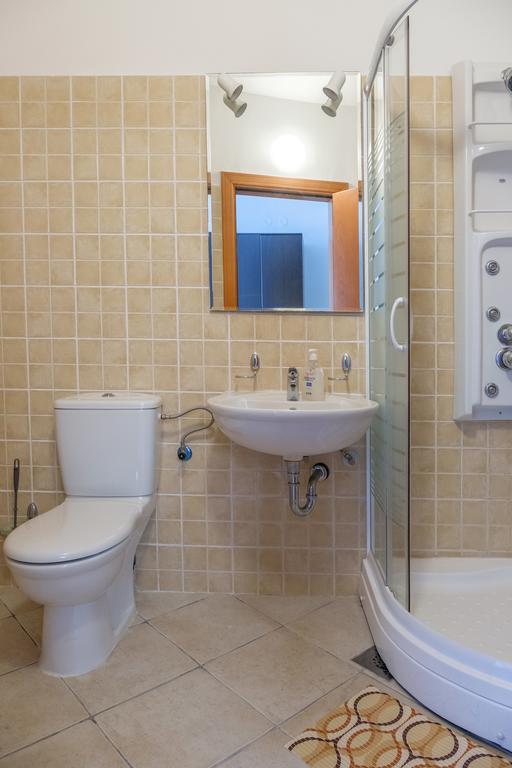הרצג-נובי Apartments Riverside מראה חיצוני תמונה