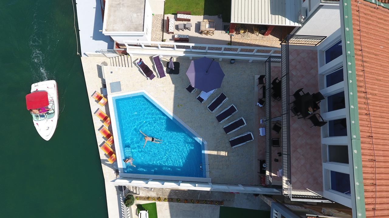 הרצג-נובי Apartments Riverside מראה חיצוני תמונה