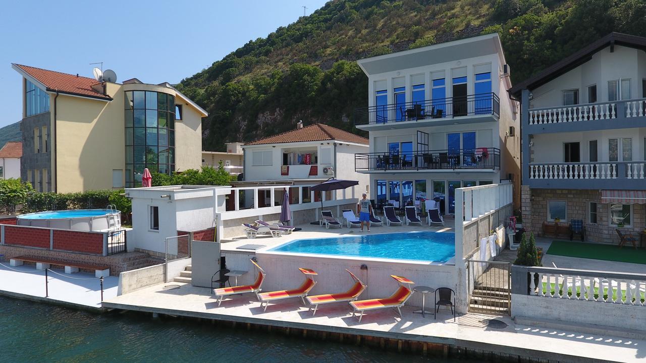 הרצג-נובי Apartments Riverside מראה חיצוני תמונה
